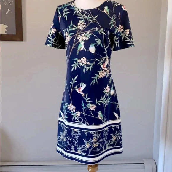 NY & Company Blue Flower Pattern Short Sleeve Dress Women’s Small - Picture 2 of 5